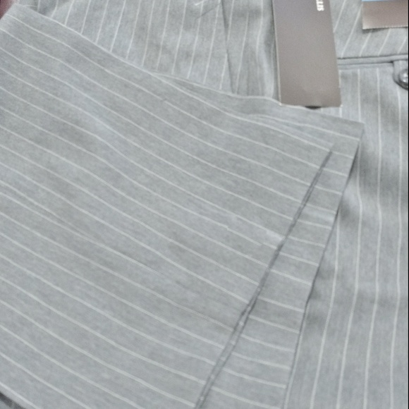 NWT Men Perry Ellisdress pants 36X32 Lt grey stripe Flat front Cuffless